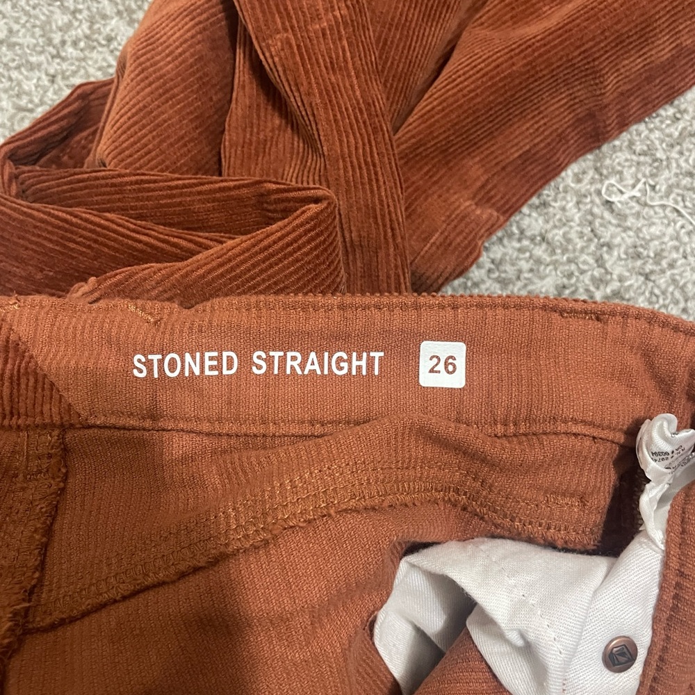 Volcom corduroy pants, size 26 and perf for the shorter girlies
